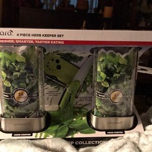 Prepara 4 piece herb keeper set